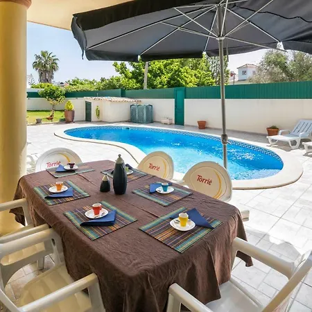 Sandra Villa Lagoa (Algarve)